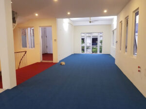 thảm cuộn màu xanh